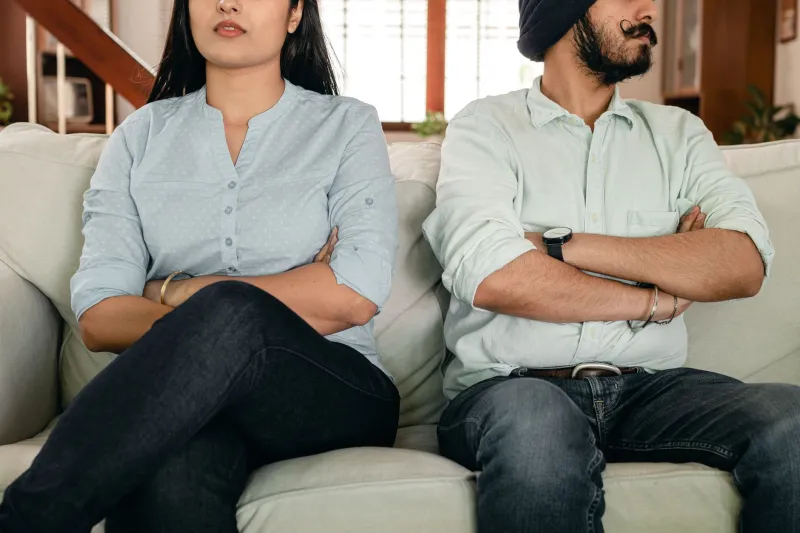 Juntos pero ausentes: la extraña geografía de las parejas que conviven sin encontrarse
